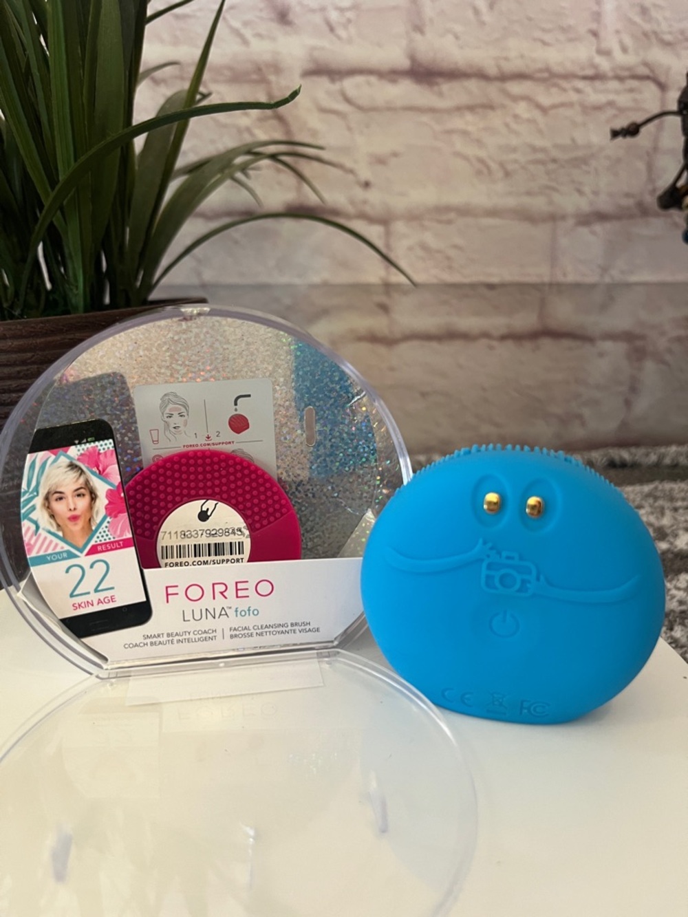 FOREO LUNA fofo Facial Cleansing Brush - Turquoise Blue